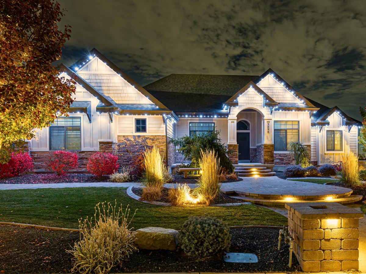 Architectural Elegance That Disappears by Day